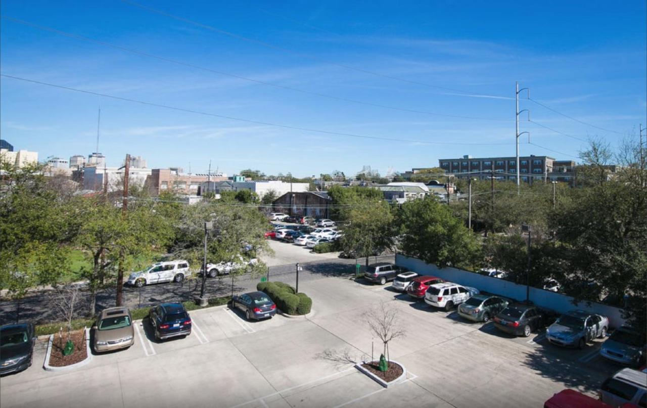 Spacious 4Bd Luxury Penthouse With Balcony New Orleans Bagian luar foto